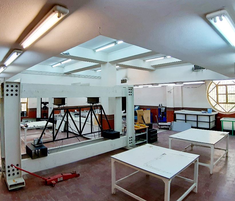 راه اندازی آزمایشگاه سازه دانشكده فنی و مهندسی